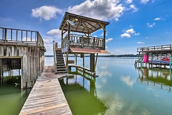 'all Decked Out' Home on Cherry Lake w/ Dock!