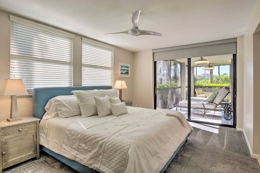 Bonita Springs Condo 4 Mi to Beach: Private Patio!