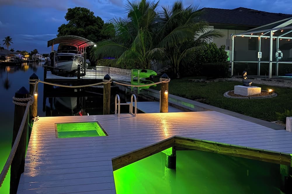 Outdoor Entertainment Oasis: Cape Coral Home