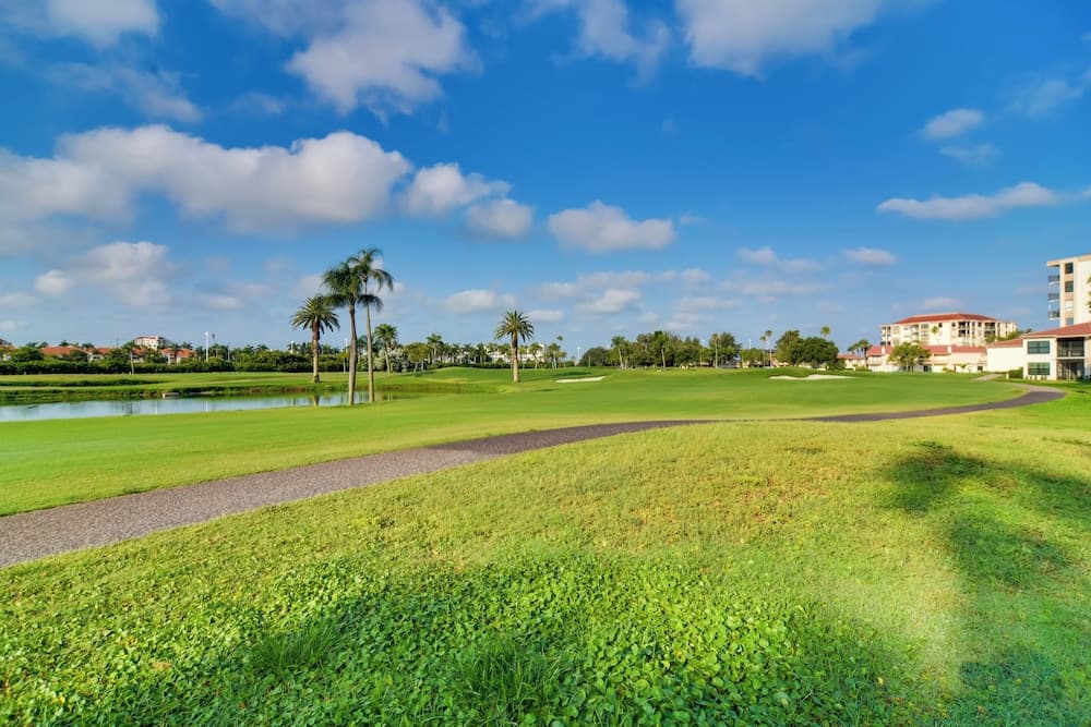 Isla Del Sol Condo ~ 2 Miles to St Pete Beach!