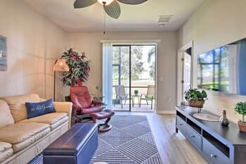 Inviting Condo w/ Lanai - 8 Mi to Siesta Key!