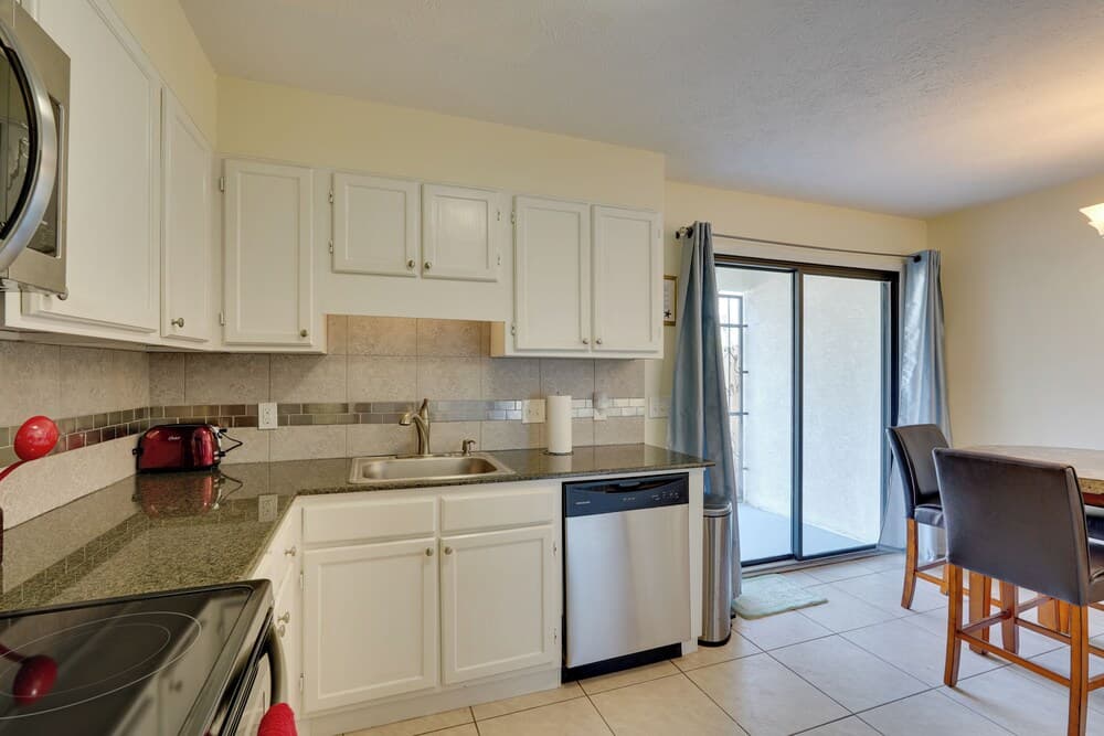 Panama City Townhome w/ Balcony, Water Views!