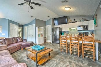 PCB Duplex w/ Patio - Steps to Beach!