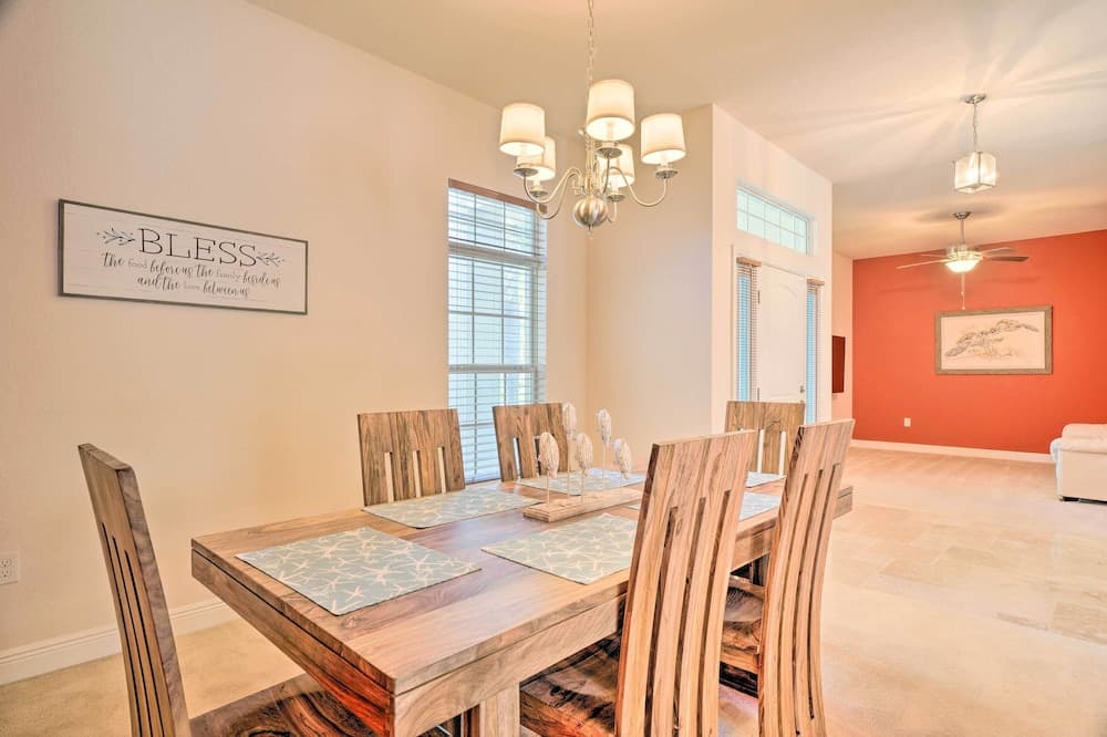 Cape Coral Home w/ Lanai < 1 Mi to Boat Ramp!