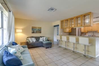 Sunny Kenneth City Vacation Rental w/ Private Pool