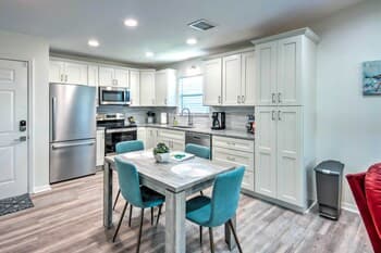 'sunshine Villa' Condo on Golf Resort w/ Porch!