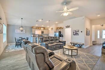 The Villages Serene Retreat w/ Lanai & Grill!