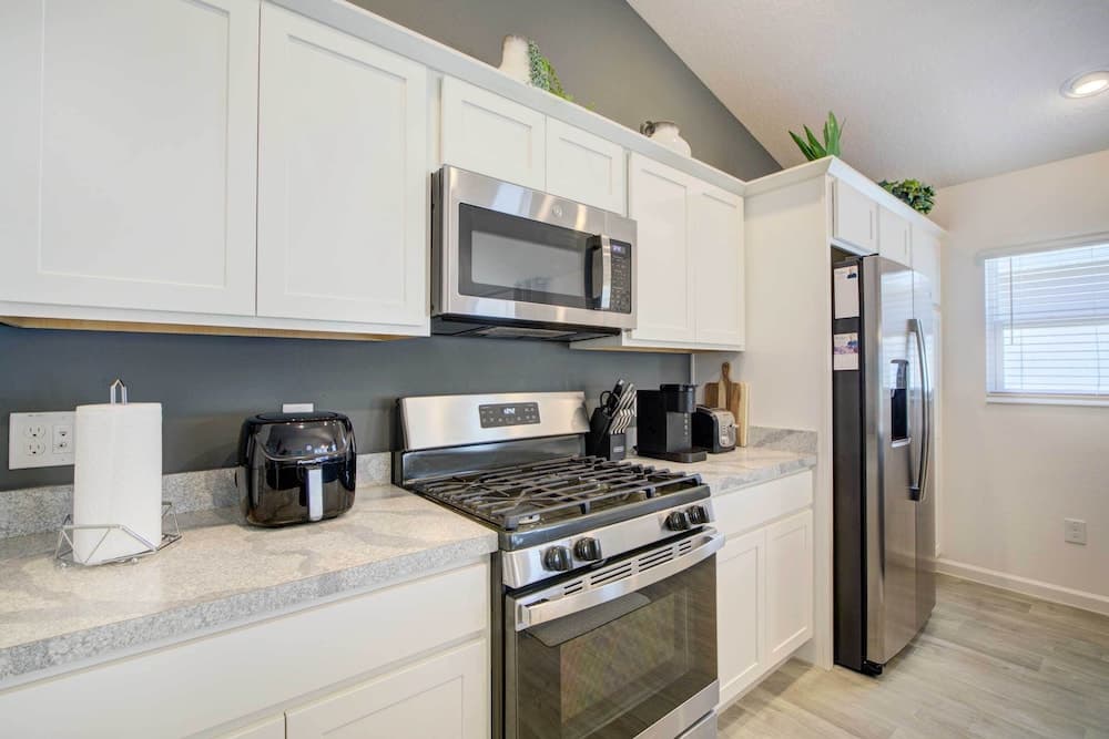 Near Golf & Shops: The Villages Home w/ Lanai!