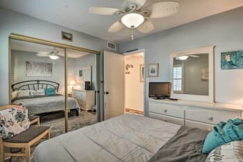 Beachfront Murrells Inlet Condo: Pool Access!