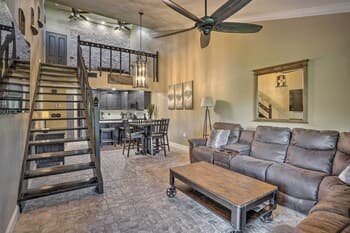 Chic Fort Myers Escape w/ Community Perks!