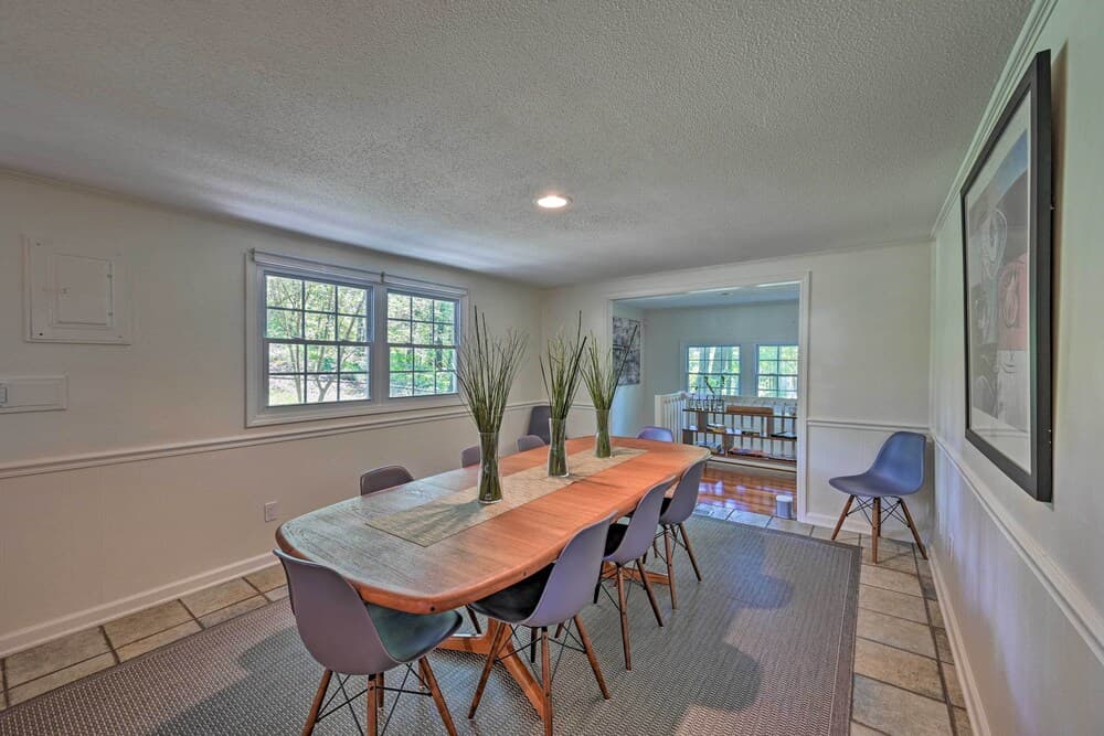 Chic House w/ Private Dock on Lake Hartwell!