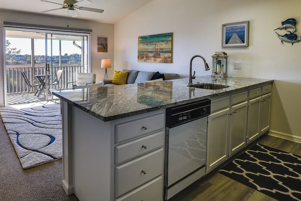 Little River Condo With Balcony & Pool Access!