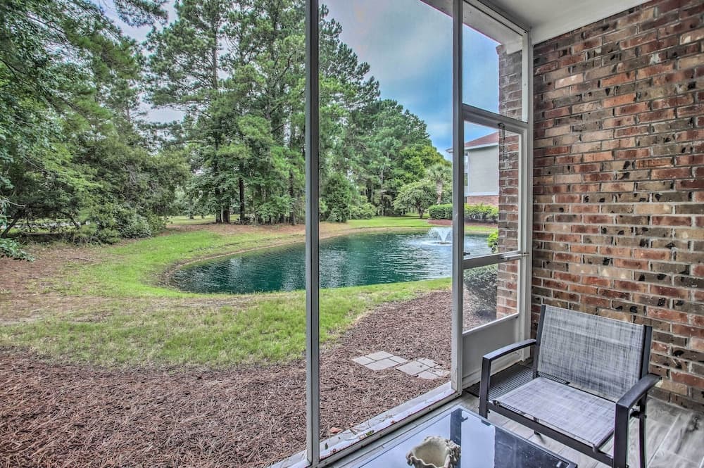 Pool & Golf Course Access: North Myrtle Beach Gem