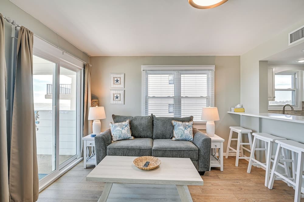 Murrells Inlet Condo on Garden City Beach!