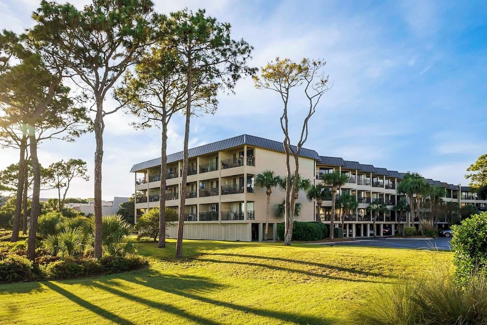 Oceanfront Hilton Head Island Condo w/ Pool!