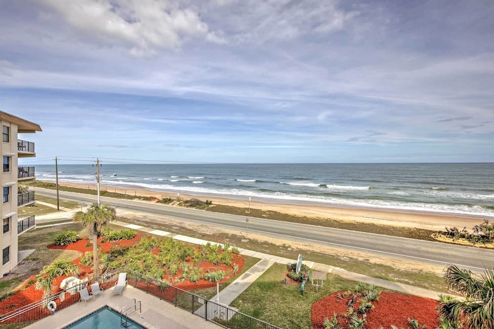 Oceanfront Ormond Beach Condo w/ Pool Access!
