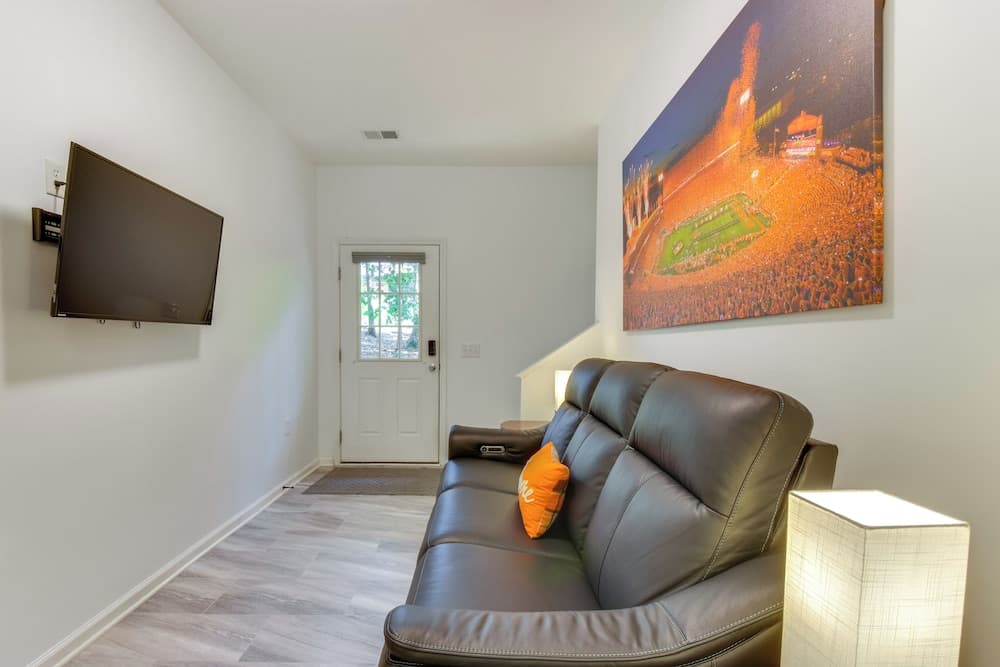 Wooded Cottage - 3 Mi to Clemson University