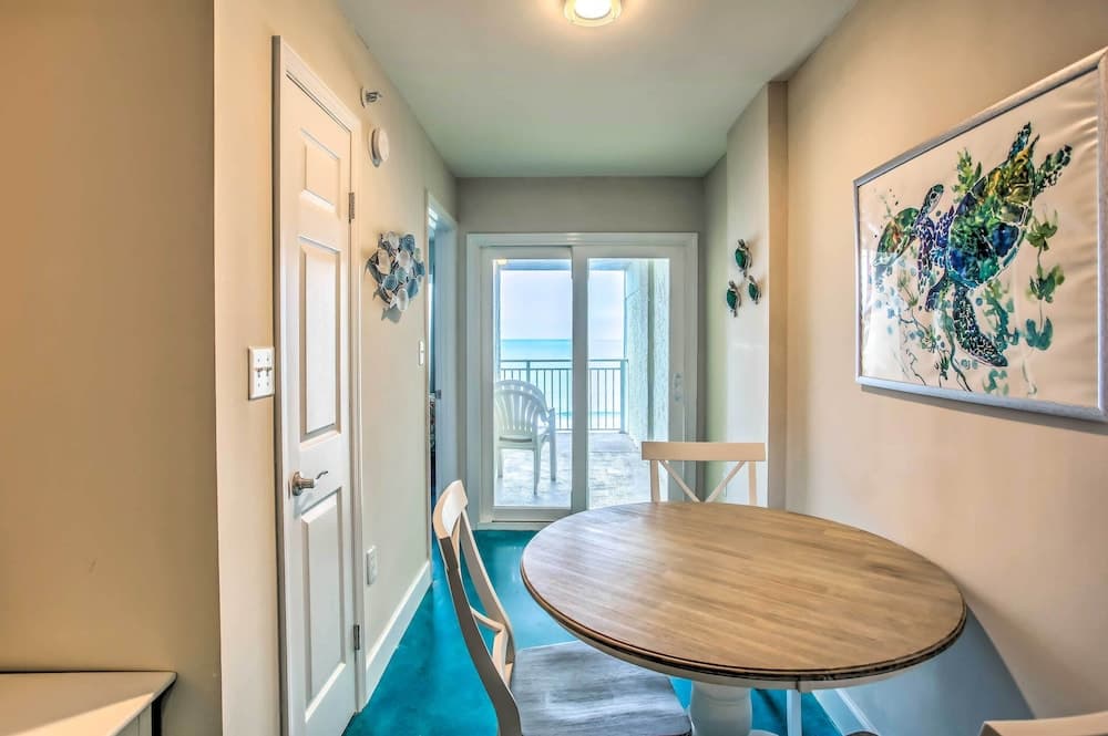 Direct Beach Access: North Myrtle Condo!