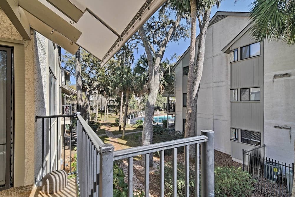 Updated Hilton Head Condo: Balcony, Walk to Beach