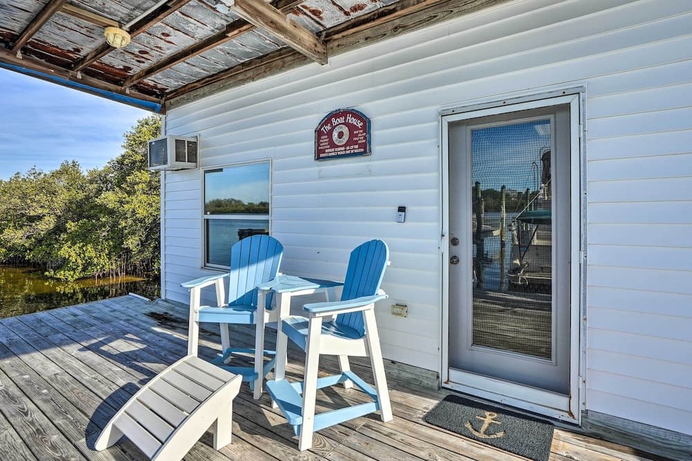 Waterfront Tarpon Springs Vacation Rental!
