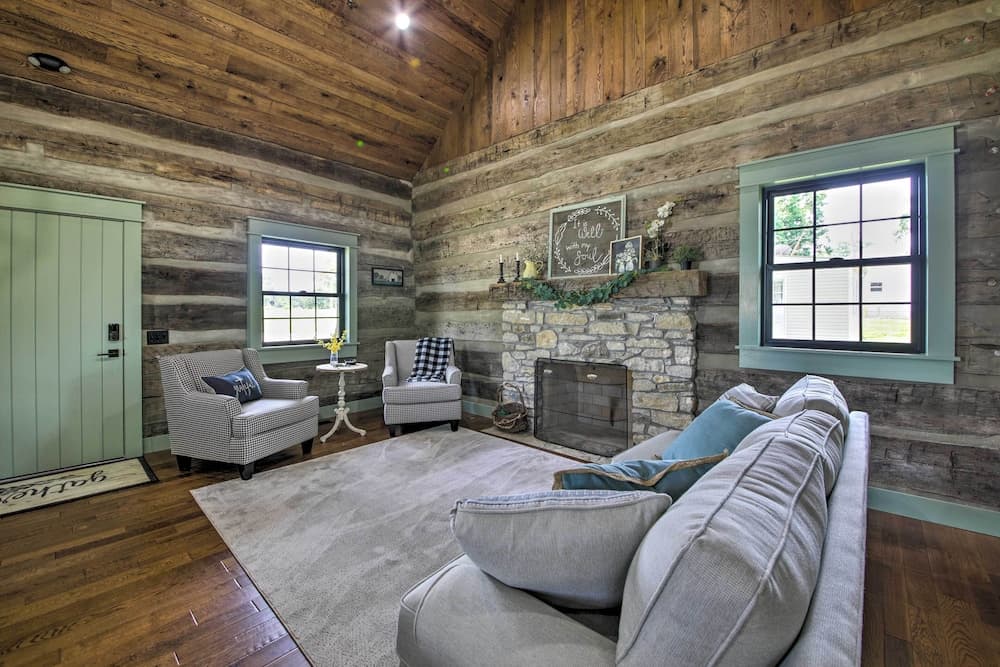 Bross Brother's Cabin w/ Wraparound Porch!