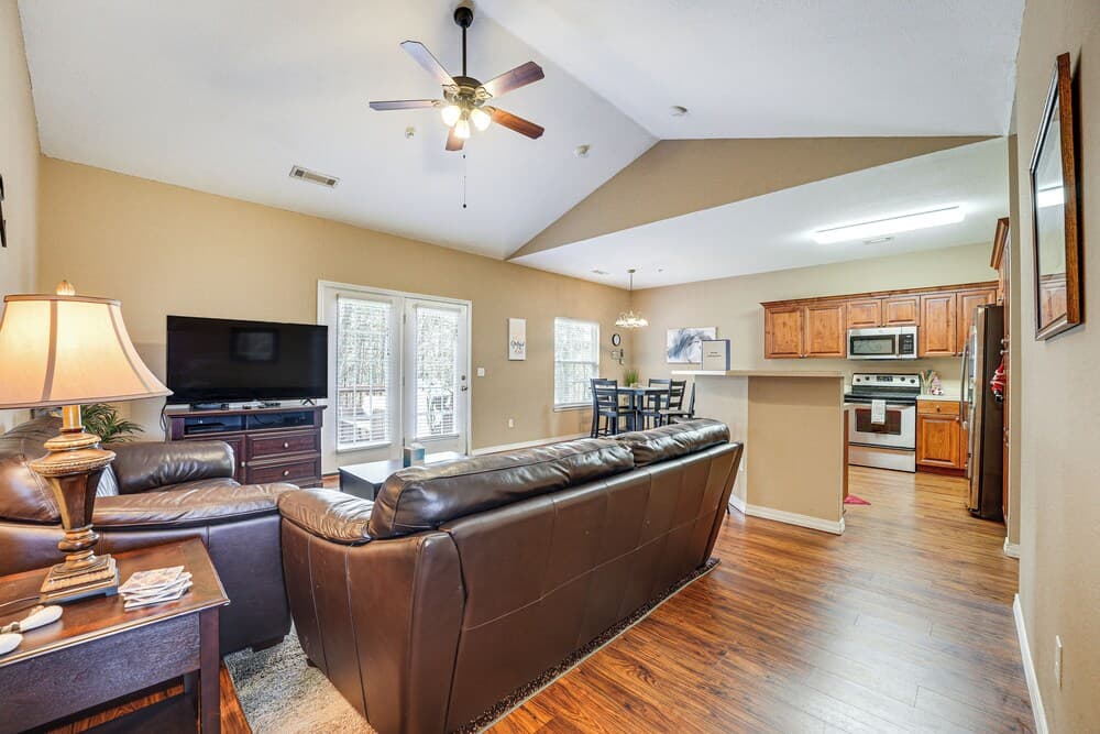 Walk to The Strip: Family-friendly Branson Home