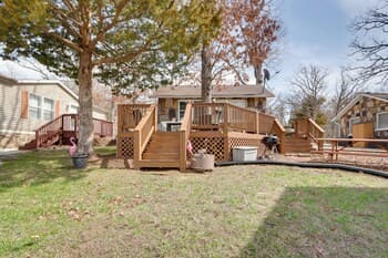 Cozy Camdenton Cottage w/ Deck + Boat Dock Access!
