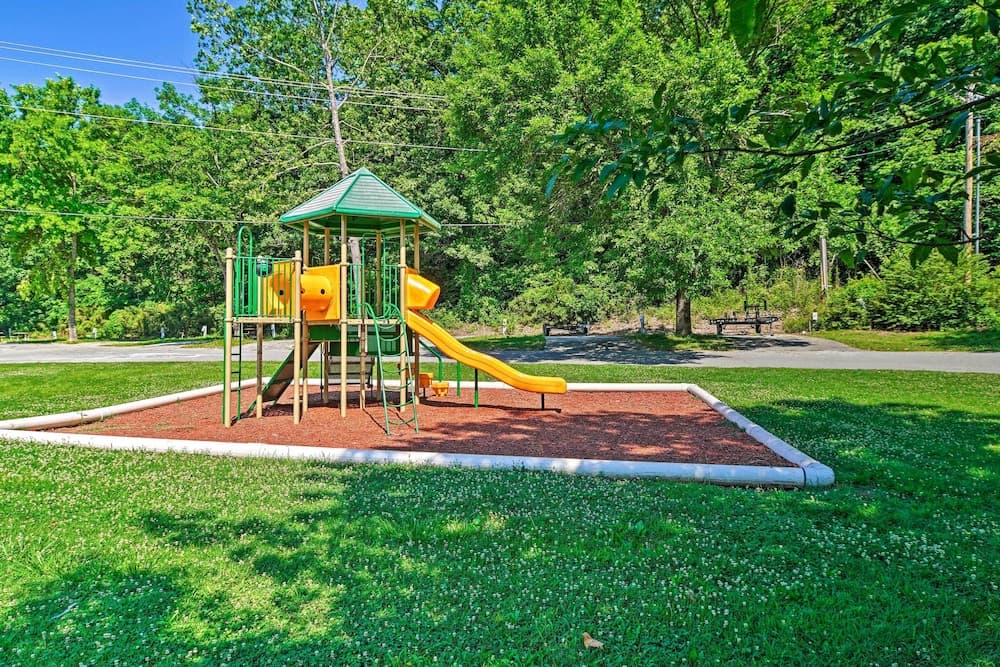 Branson Resort Condo w/ Lake Taneycomo Access!