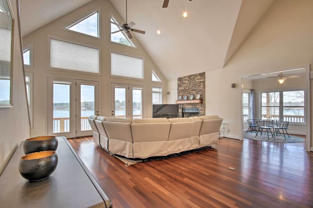 Dreamy Ridgeway Home w/ Grill on Lake Wateree!