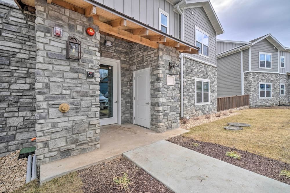 Family-friendly Branson Condo ~ 3 Mi to Strip