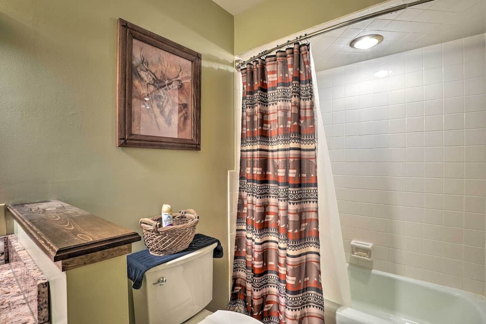 Kimberling City Home w/ Table Rock Lake Views!