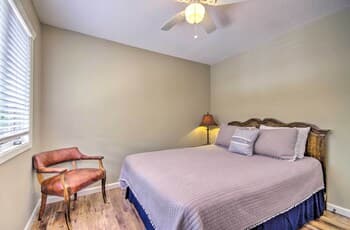 Lake of the Ozarks Oasis w/ Screened Porch!