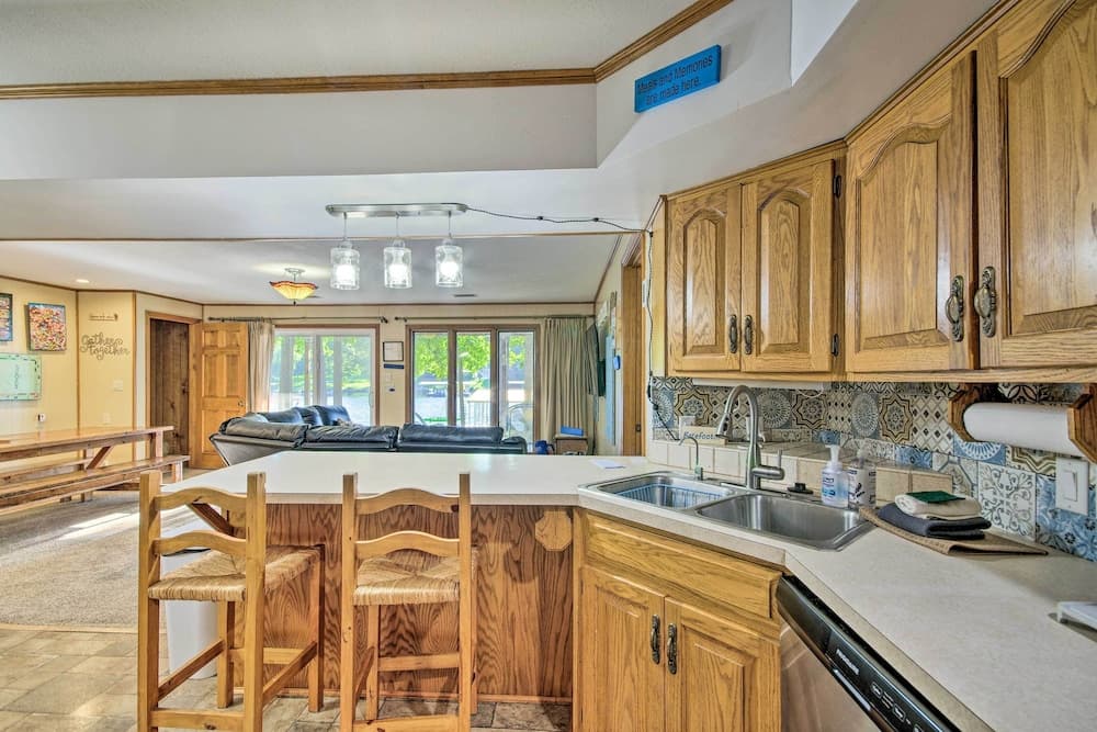 Boat Dock + Slides: Lakefront Gravois Mills Home