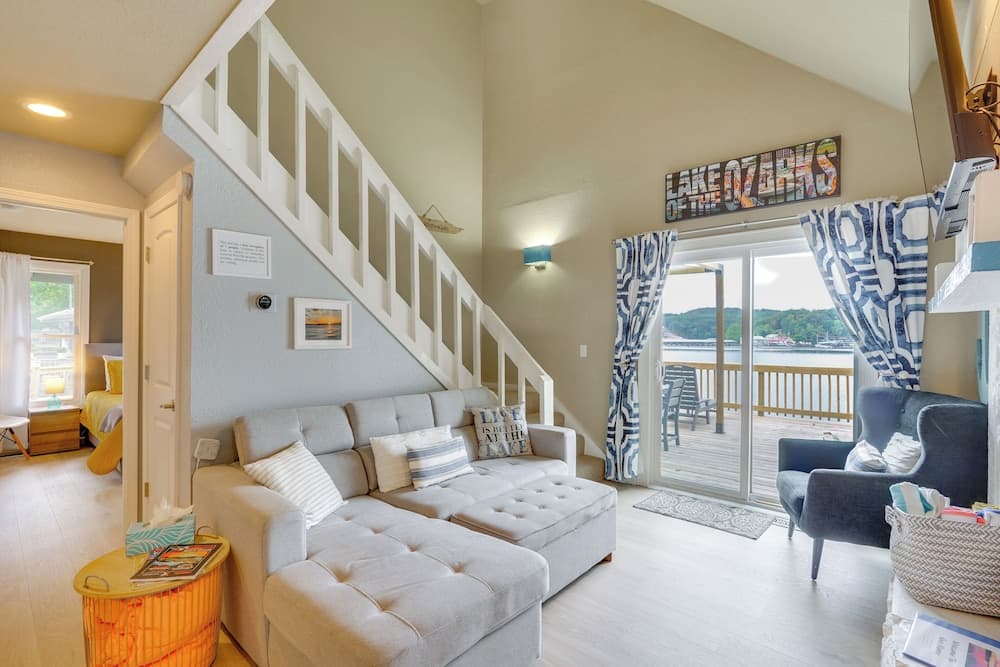 Lakefront Linn Creek Home: Family Friendly!
