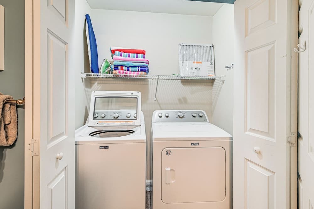 6 Mi to Boardwalk: 'mana-tee Place' Resort Escape