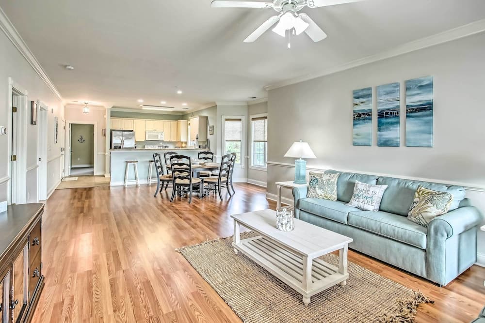 Magnolia Pointe Condo With Community Pool & More!