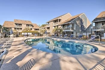 Myrtle Beach Condo - 2 Mi to Surfside Beach!