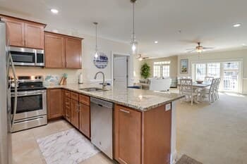 Murrells Inlet Condo Rental w/ Balcony Near Beach!