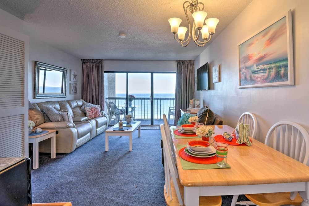 Walk to Ocean: Myrtle Beach Condo w/ Views!