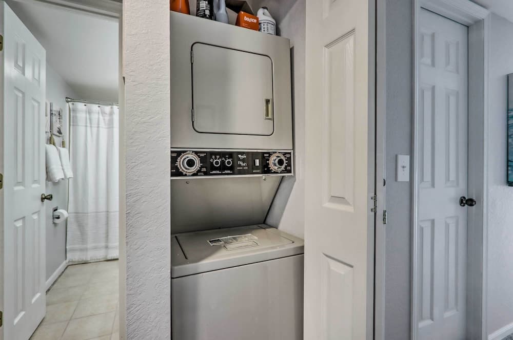 Pool Access & Lake Views: Osage Beach Condo!