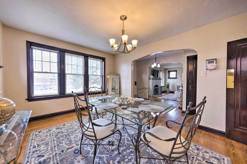 St Louis Vacation Rental 4 Mi to Airport!