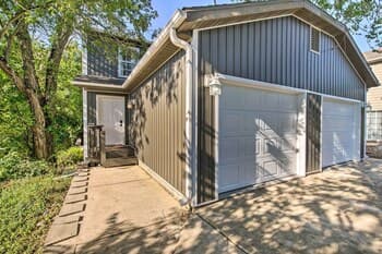 Townhome 1-min Walk to Lake & Close to Sdc!