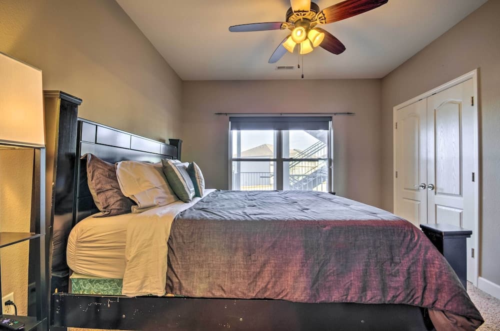 Waterfront Osage Beach Condo w/ Patio & Grill