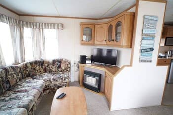 Manor Park 2 Bedroom Caravan With Decking
