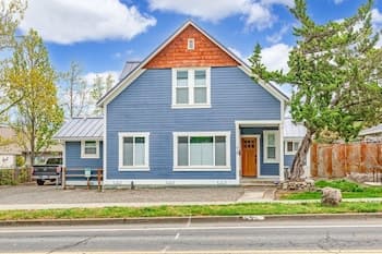 The Mountain Ave House by WanderLodges