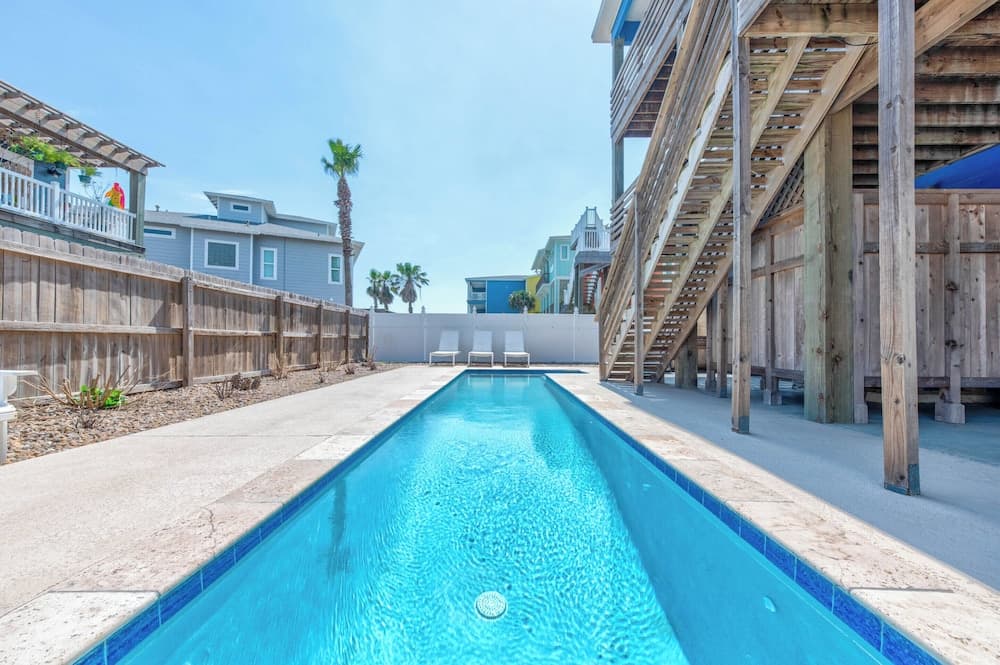 Big Blue by Silver Sands Vacation Rentals