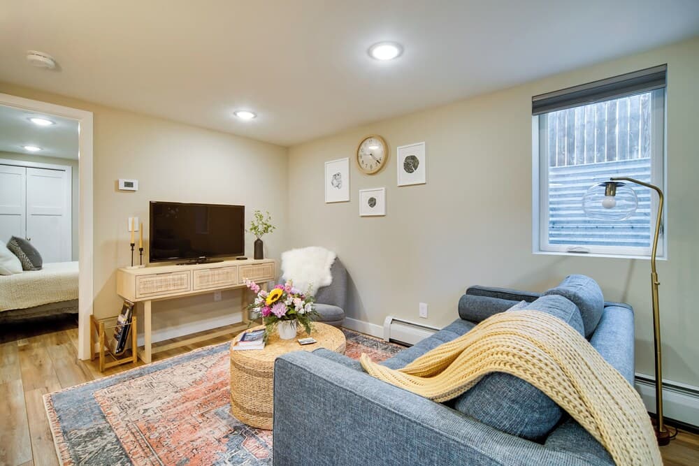 Alluring Anchorage Apt - Walk to Coastal Trl!