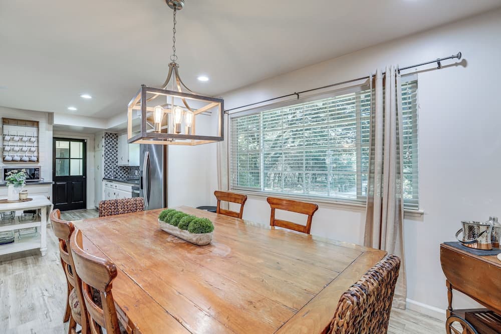 3 Mi to Golf & Wineries: Arroyo Grande Home!