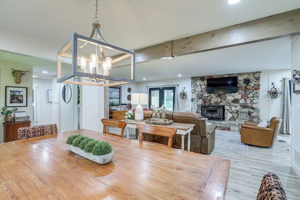 3 Mi to Golf & Wineries: Arroyo Grande Home!