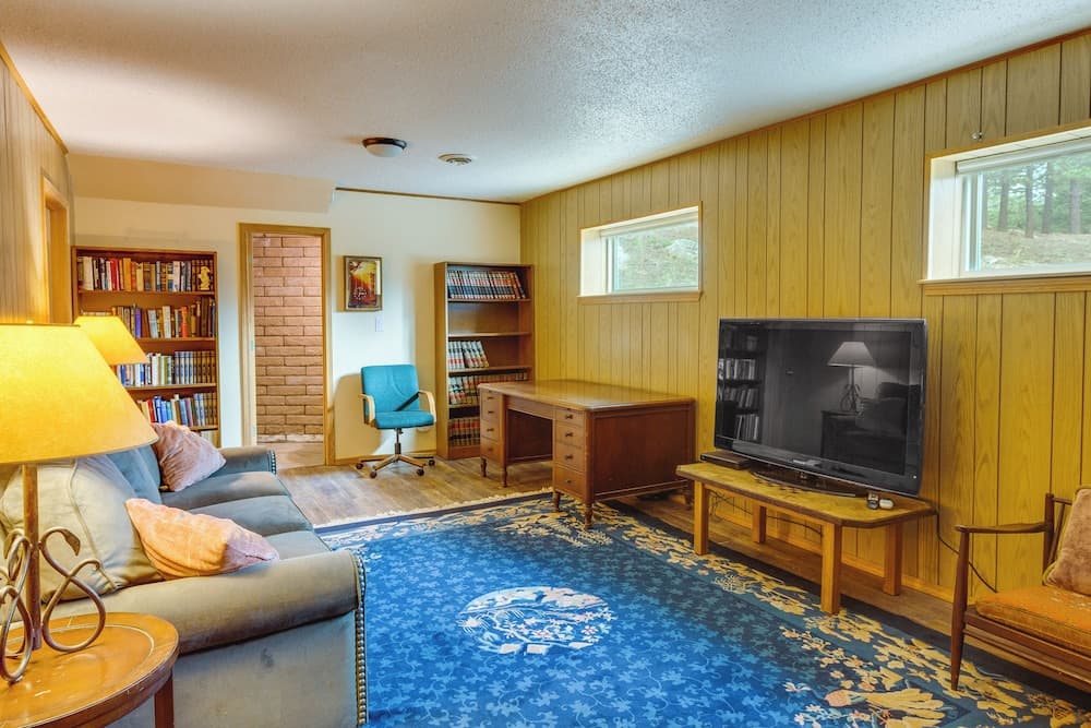 Angel Fire Home w/ Deck ~ 3 Mi to Ski Resort!